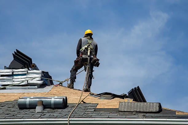 Professional Gutter Installation technician working in Bayport, MN